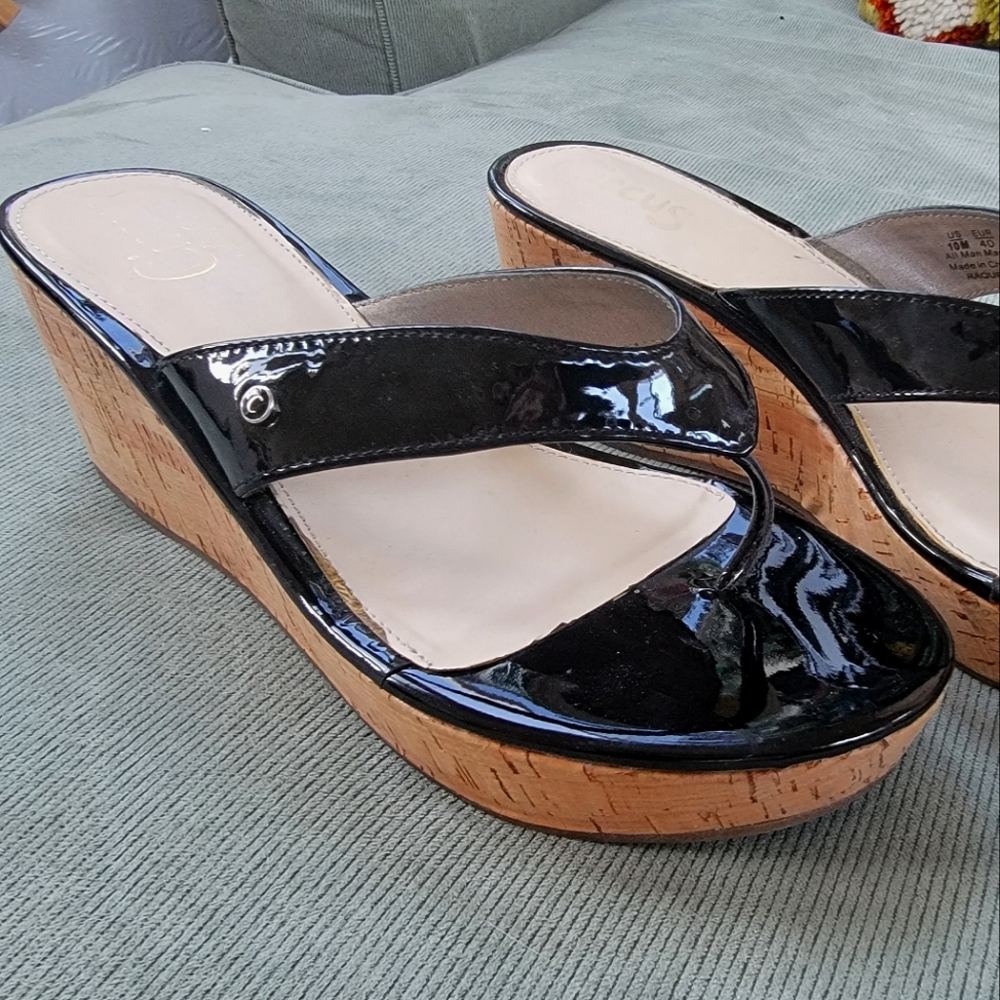 Circus 🎪 Size 10 Black Vinyl Wedge Sandals